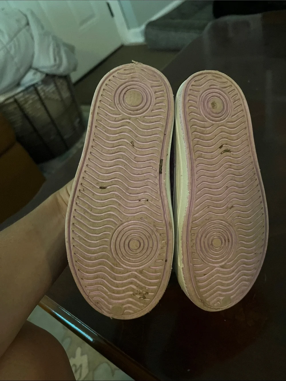 Kids Lightweight Slip-On Sneakers in Light Purple